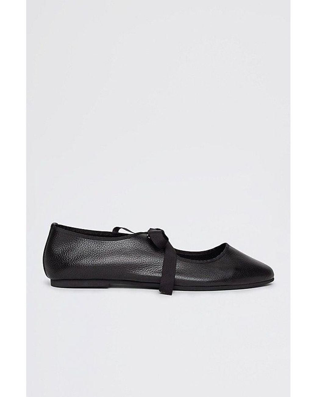 INTENTIONALLY ______ Natural Valley Ballet Flat