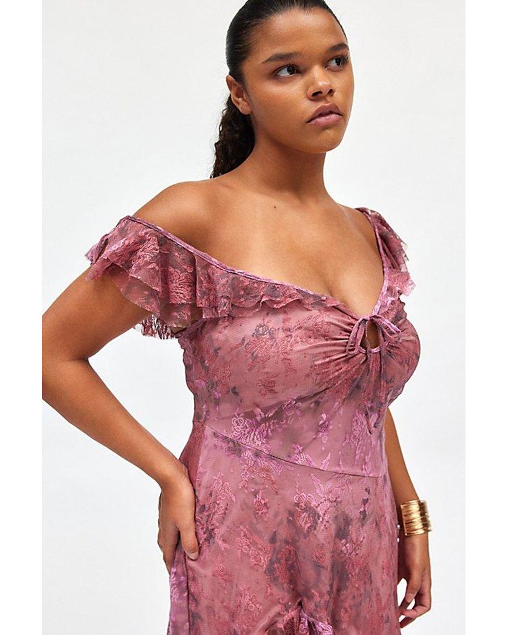 Urban Outfitters Uo Hyacinth Lace Spliced Midi Dress in Red | Lyst