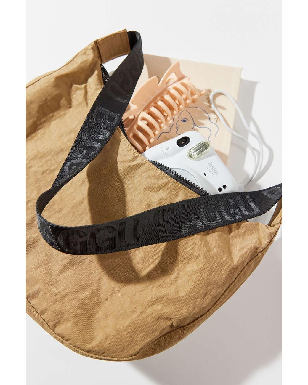 BAGGU Medium Nylon Crescent Bag in Natural Lyst