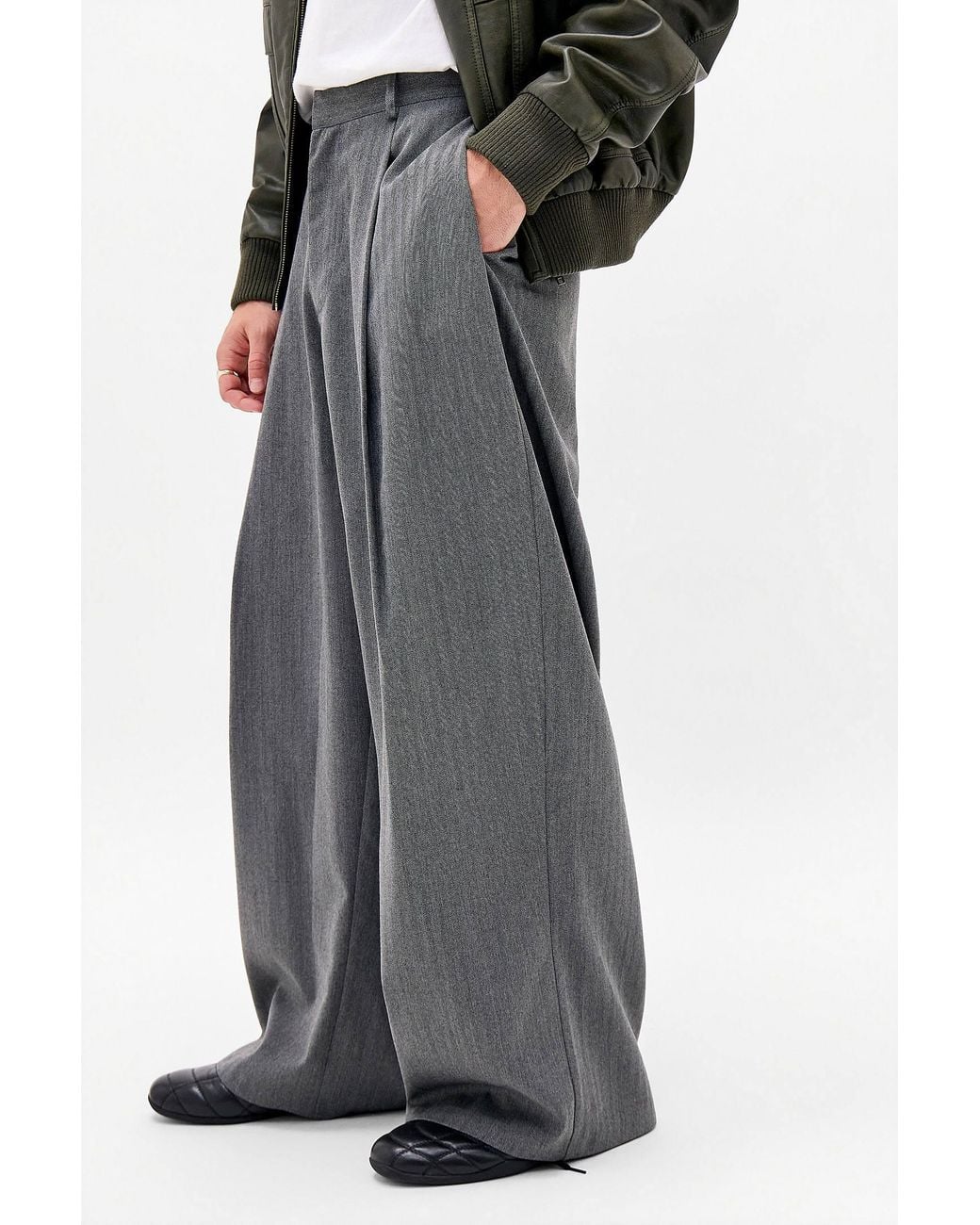 Urban Outfitters Black Archivis Grey Noa Cocoon Pleated Trousers for men