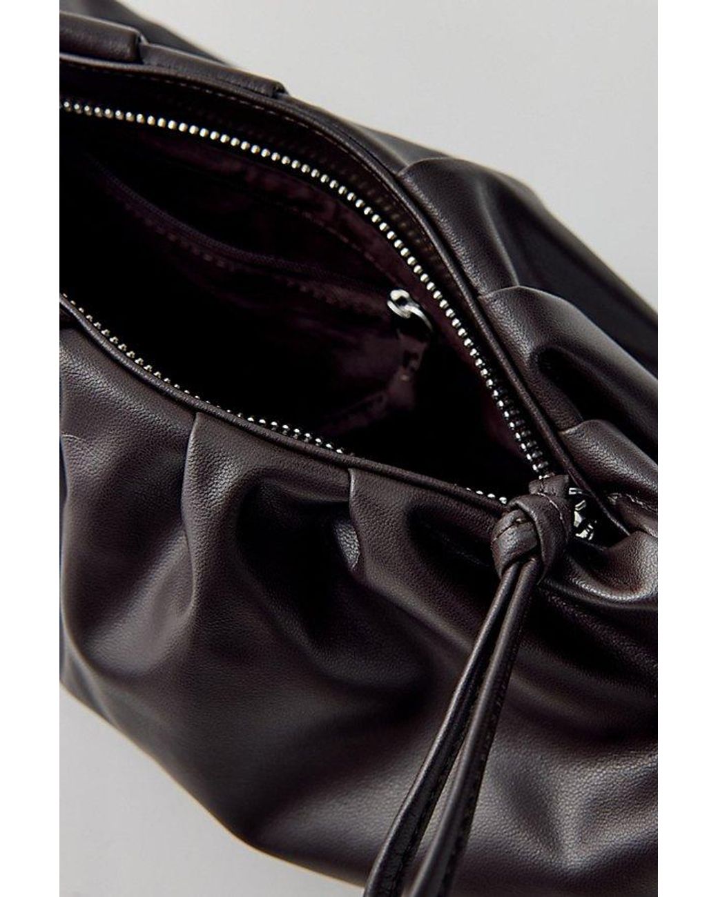 ölend Black Dumpling Bag