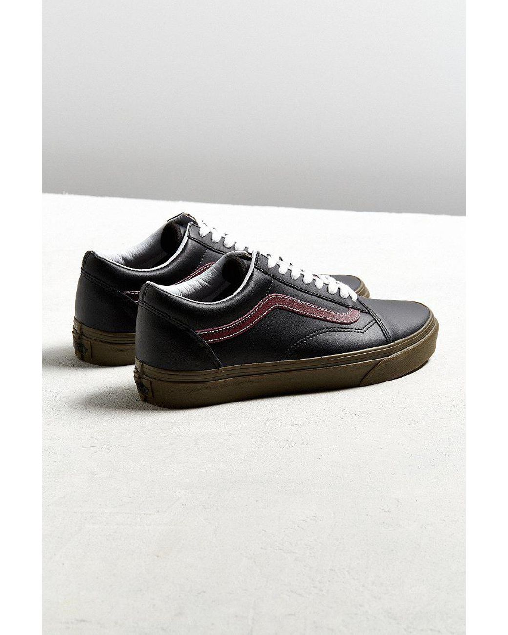 Vans Vans Old Skool Leather Gum Sole Sneaker in Black for Men | Lyst
