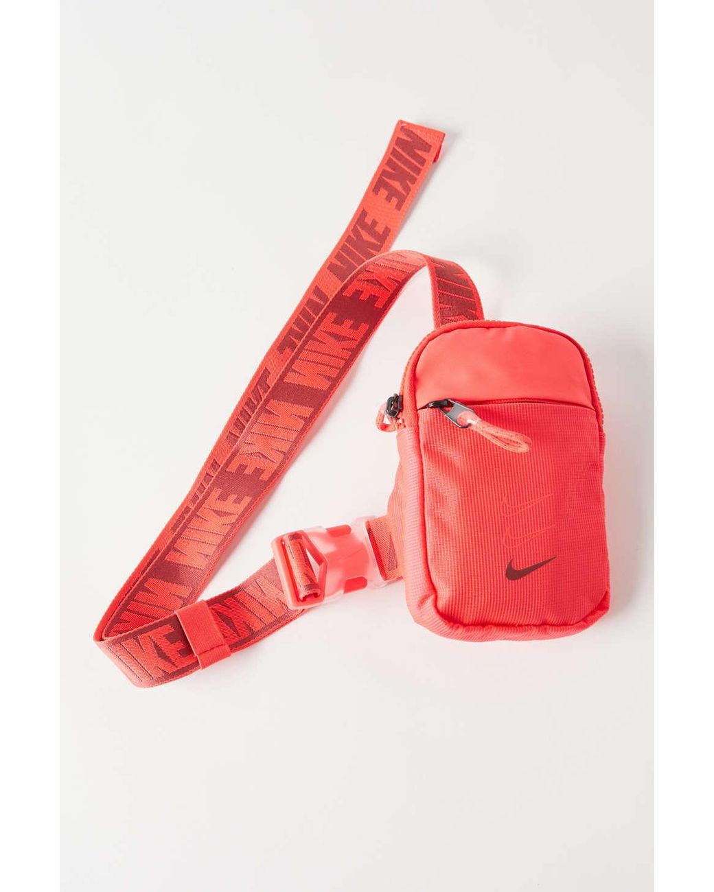 Nike Sportswear Essentials Hip Pack in Red | Lyst