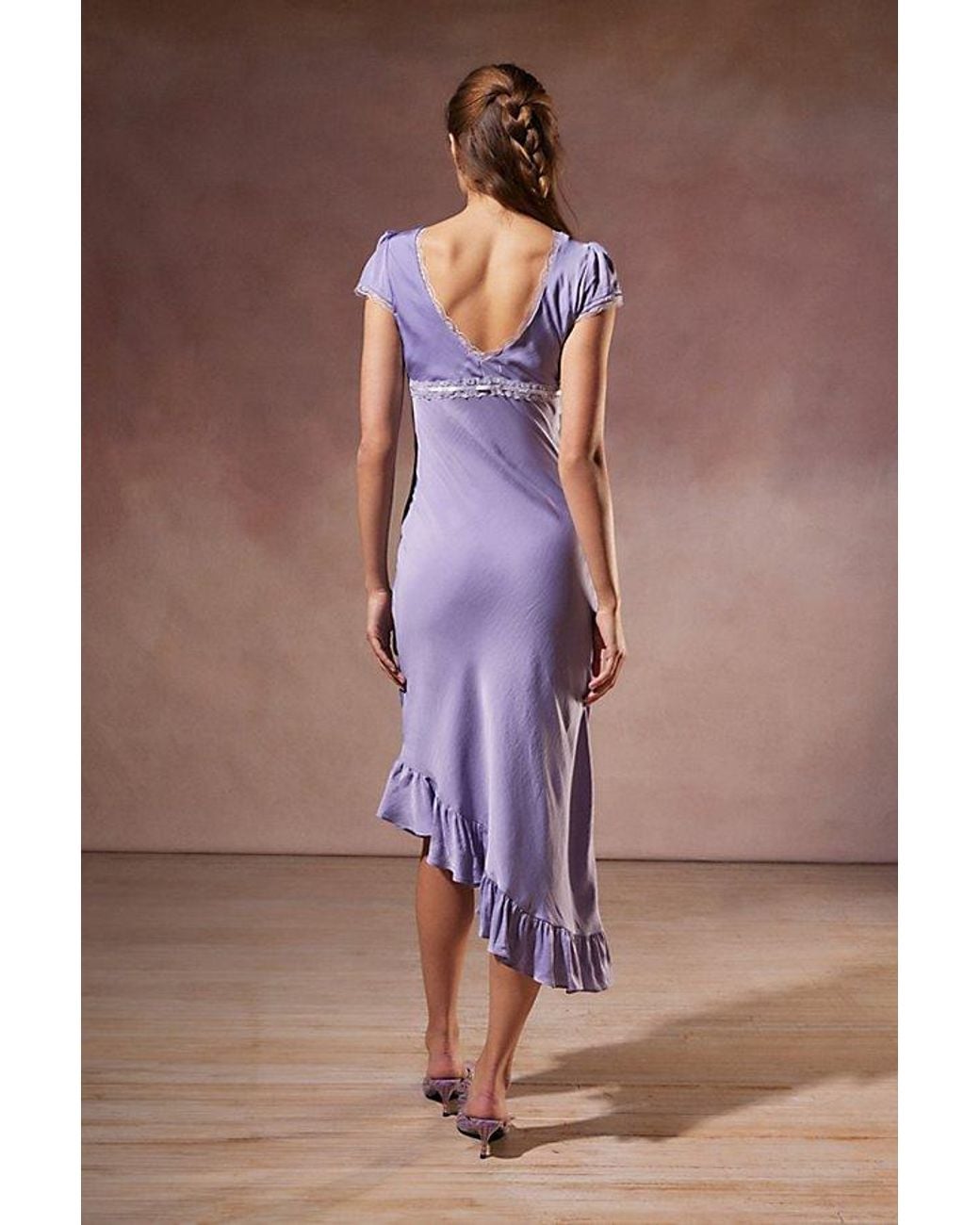 Kimchi Blue Kimchi Cora Lace-Trim Asymmetrical Midi Dress in Purple | Lyst