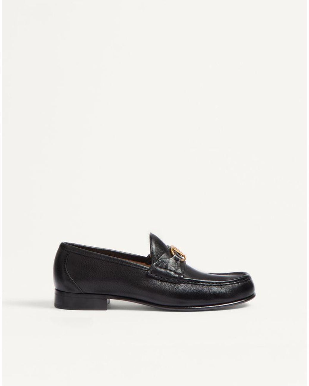 Valentino Garavani White Vlogo Signature Buffalo Loafer 39 for men
