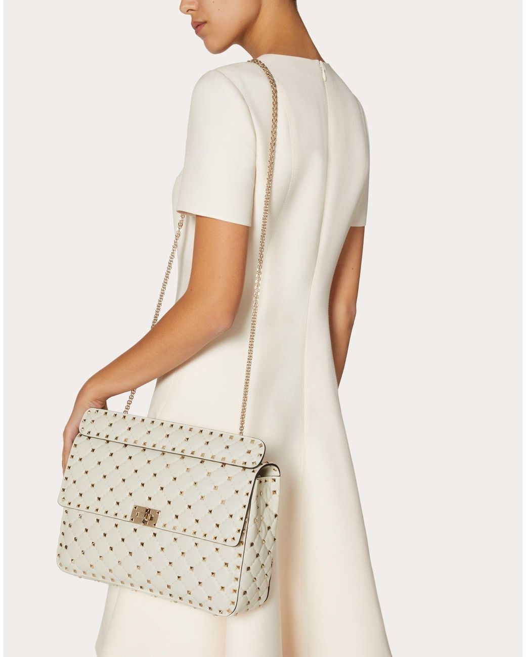 skildpadde erklære cylinder Valentino Garavani Large Rockstud Spike Nappa Leather Bag in White | Lyst