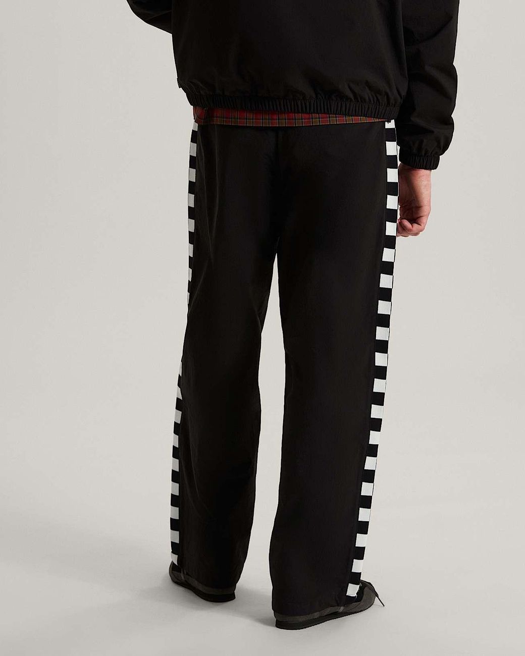Vans Black Ronnie Track Pant for men