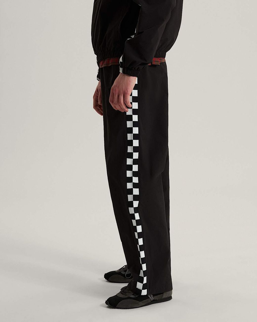 Vans Black Ronnie Track Pant for men