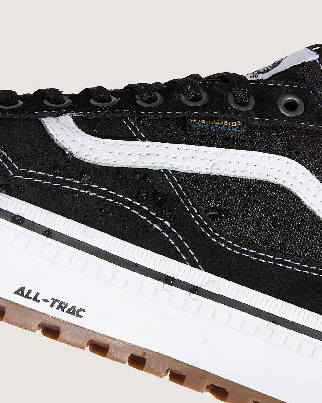 Vans White Old Skool Waterproof Insulated Shoes for men