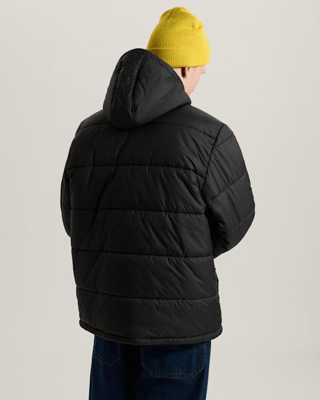 Vans Hillgate Puffer Jack, Grootte in het Black voor heren