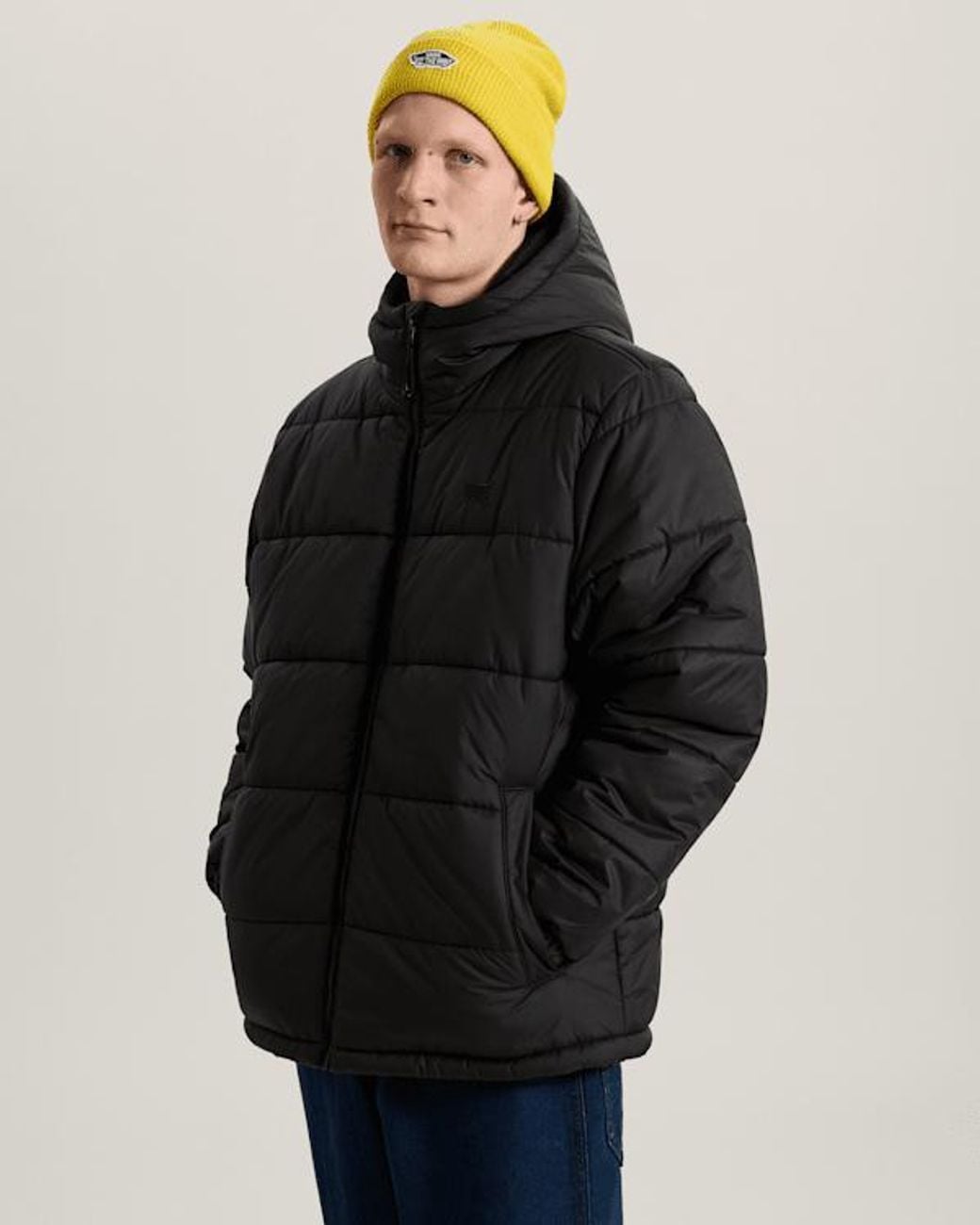 Vans Hillgate Puffer Jack, Grootte in het Black voor heren