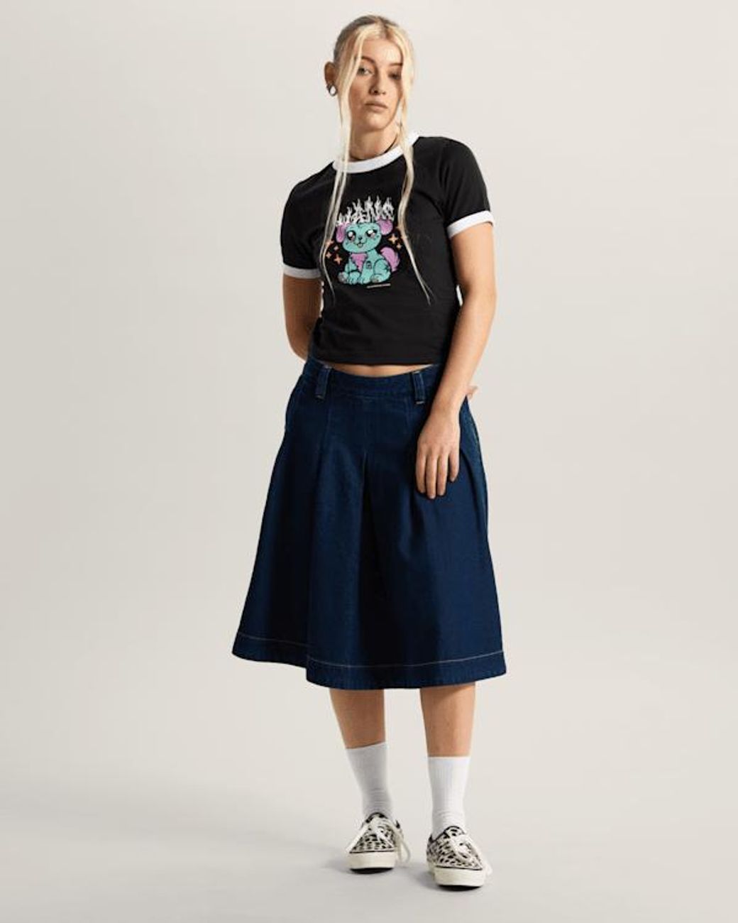 Vans Puppy Ringer Tee, Vrouw, Grootte in het Black