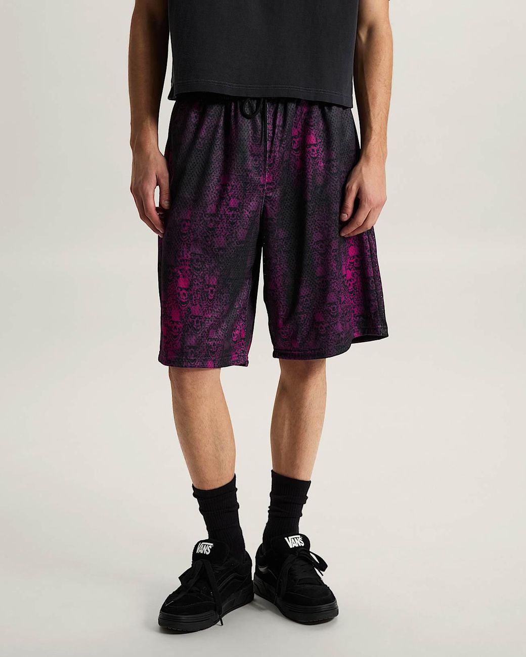 Vans Mesh Wreckpack Short, Grootte in het Purple voor heren