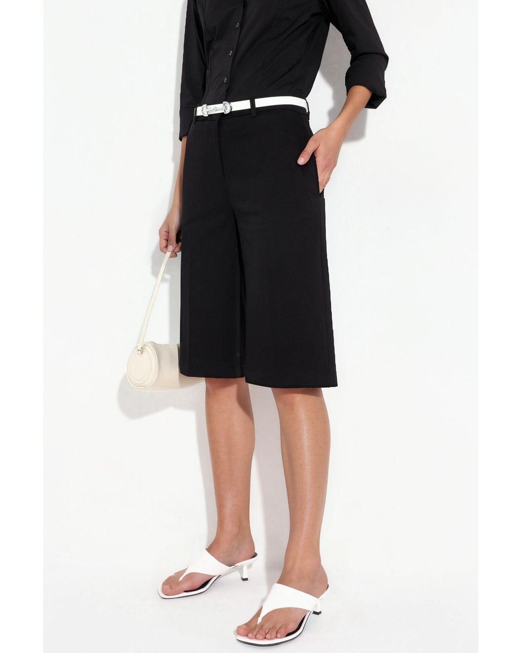 Hiccup Black Straight Fit Bermuda Shorts (W/Out Belt)