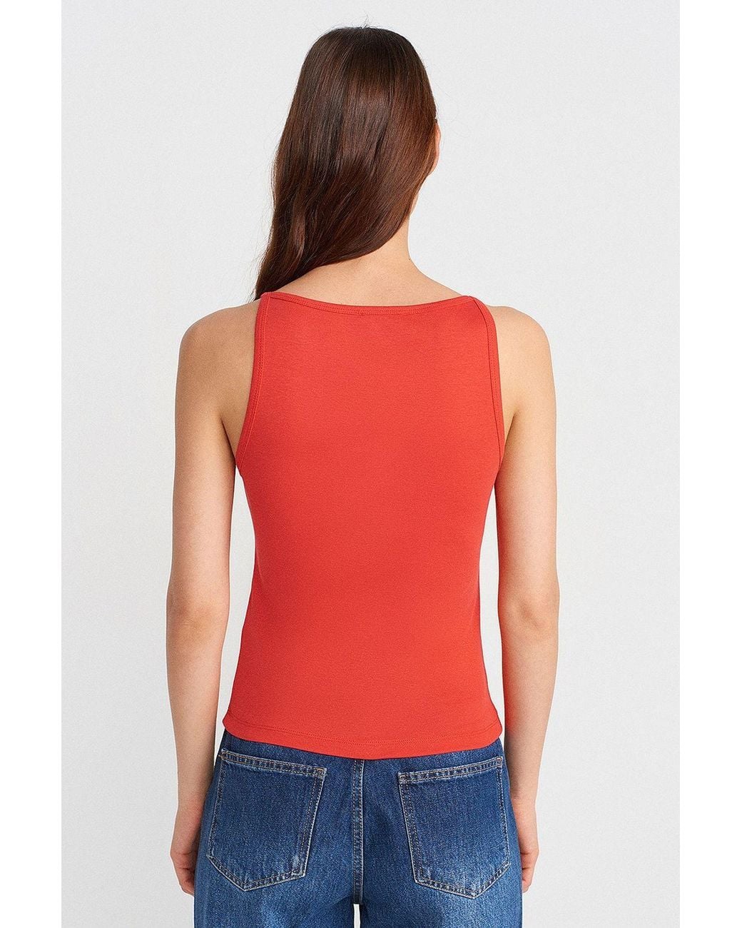 Dilvin Geribbelde Halterneck Slim-Fit Blouse in het Red