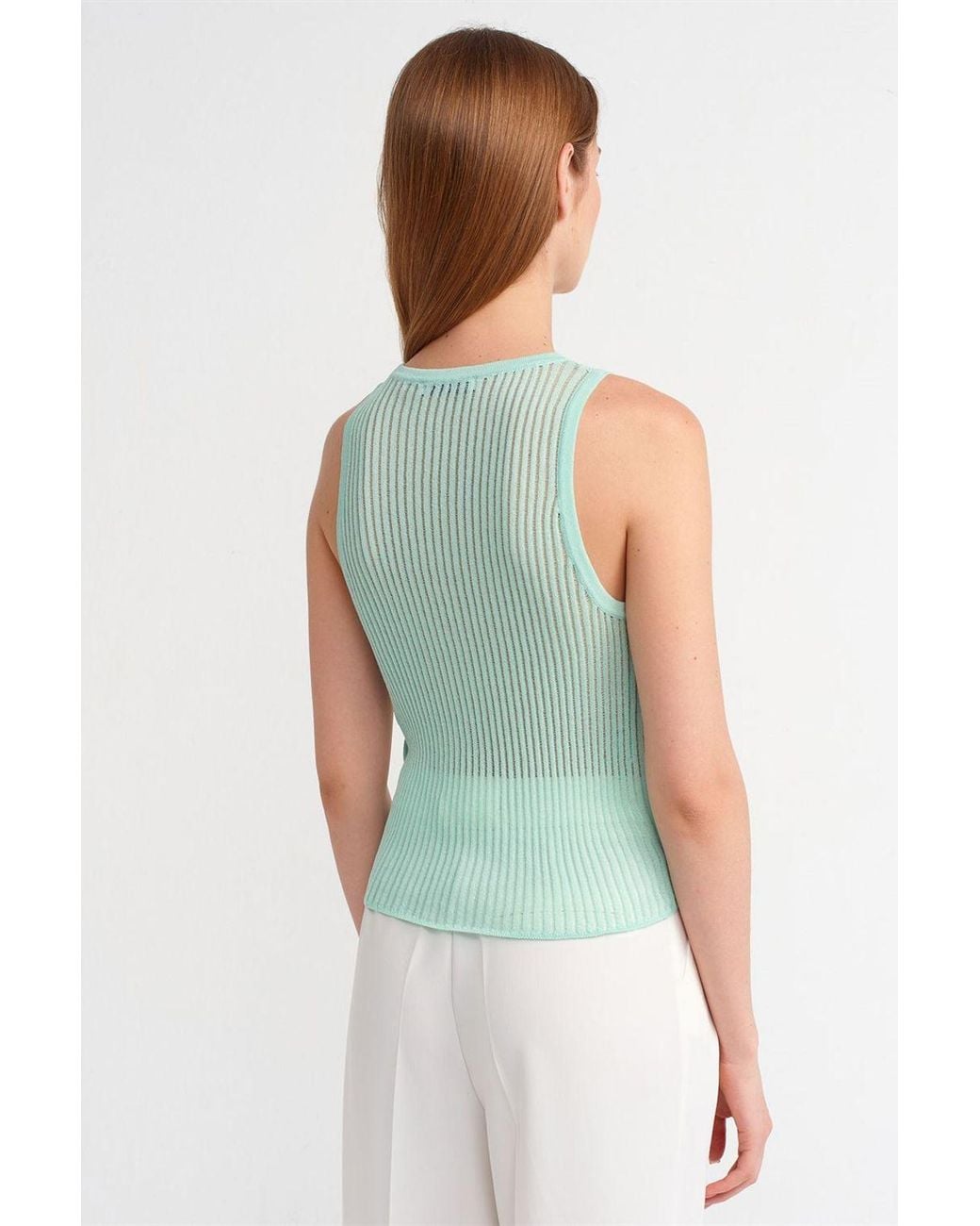 Dilvin White Ribbed Sleeveless Knit Blouse