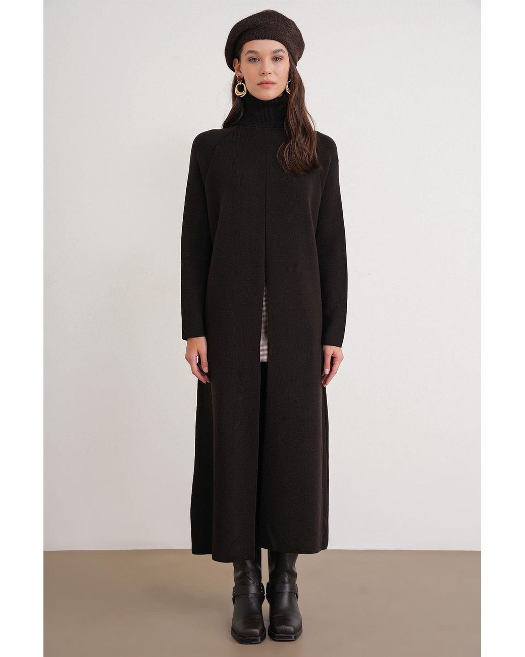 MixRay Black Turtleneck Knit Maxi Dress With Slit