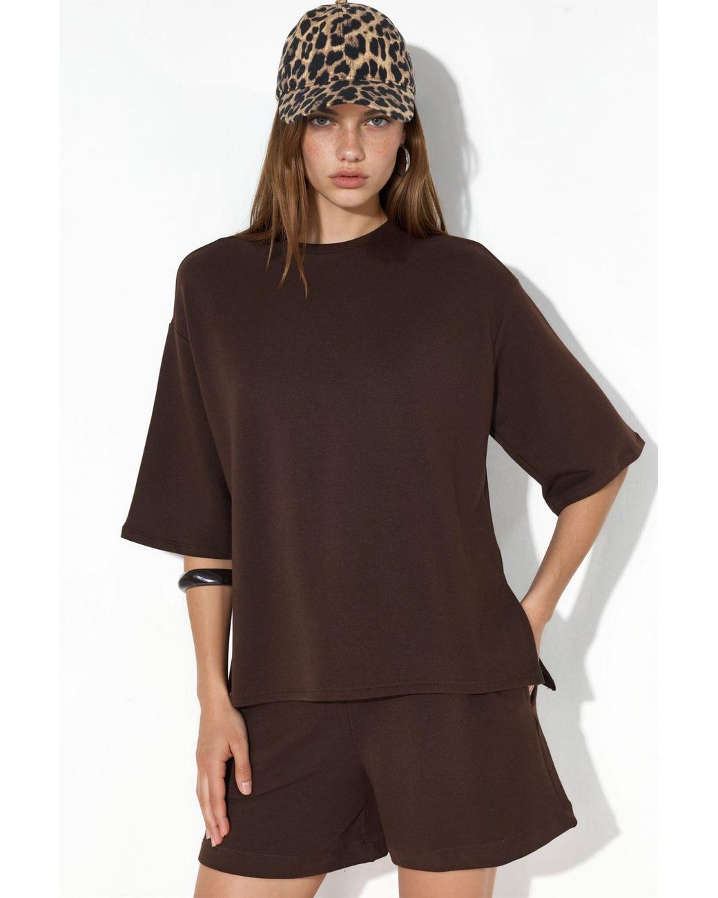 Busem Brown Loose-Fit Crew Neck T-Shirt