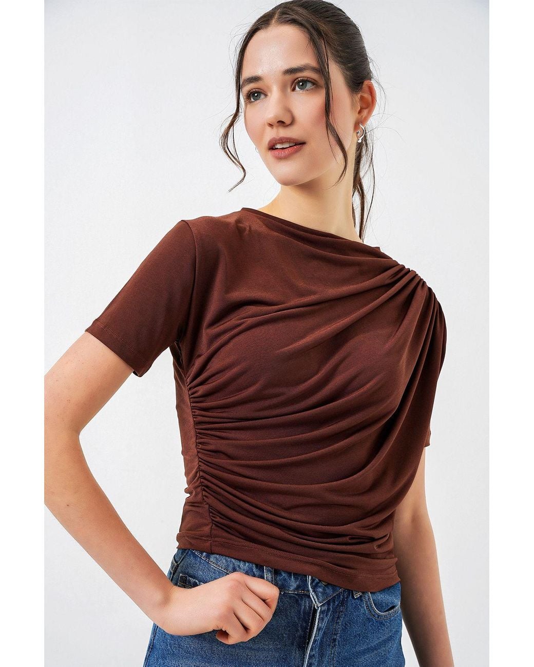 Bigdart Red Fitted Ruffle Detail Blouse With Crew Neck
