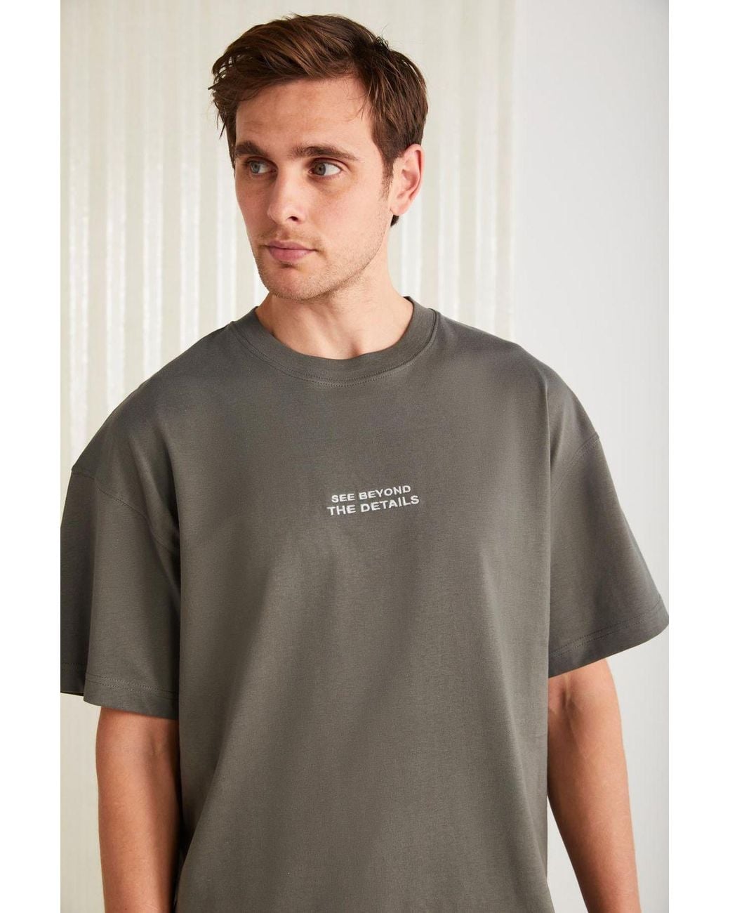 Grimelange Gray Oversized Printed Crew Neck T-Shirt for men