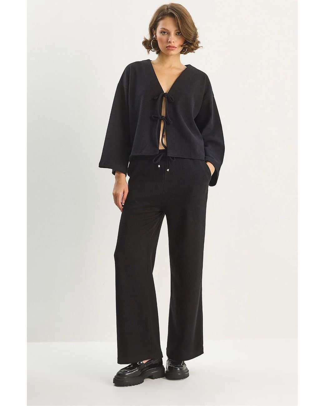 Bianco Lucci Black V-Neck Knitted Cardigan And Wide Leg Pants Set