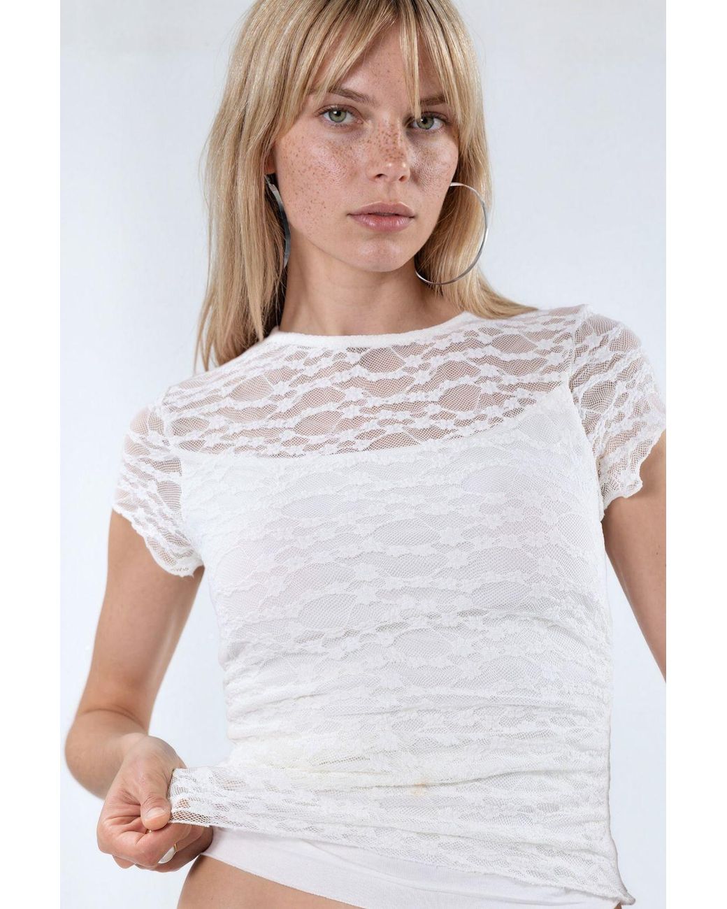 Busem White Slim Fit Lace Knit Blouse