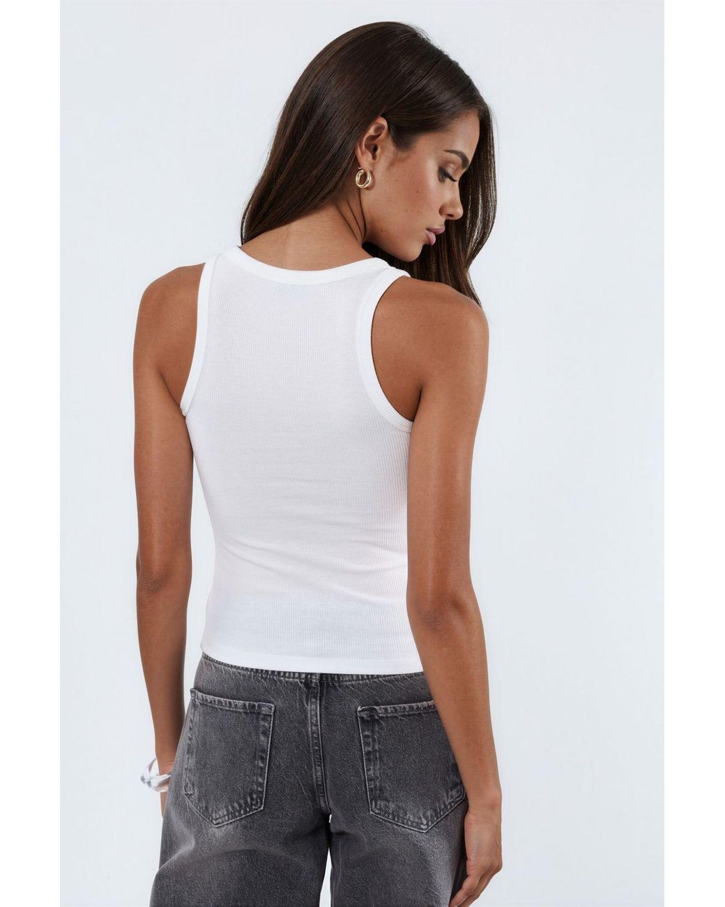 Busem White V-Neck Ribbed Tank Top