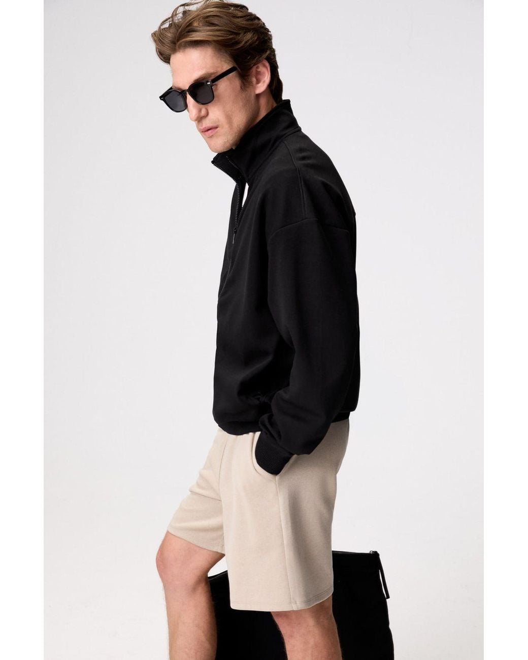 Grimelange Black Crew Neck Long Sleeve Sweatshirt for men