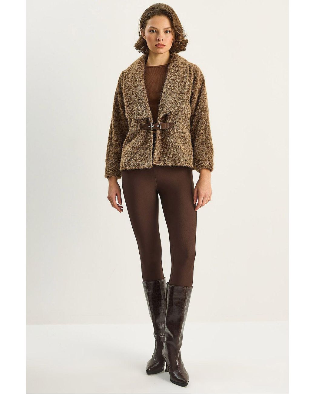 Bianco Lucci Natural Coat With Belt Detail