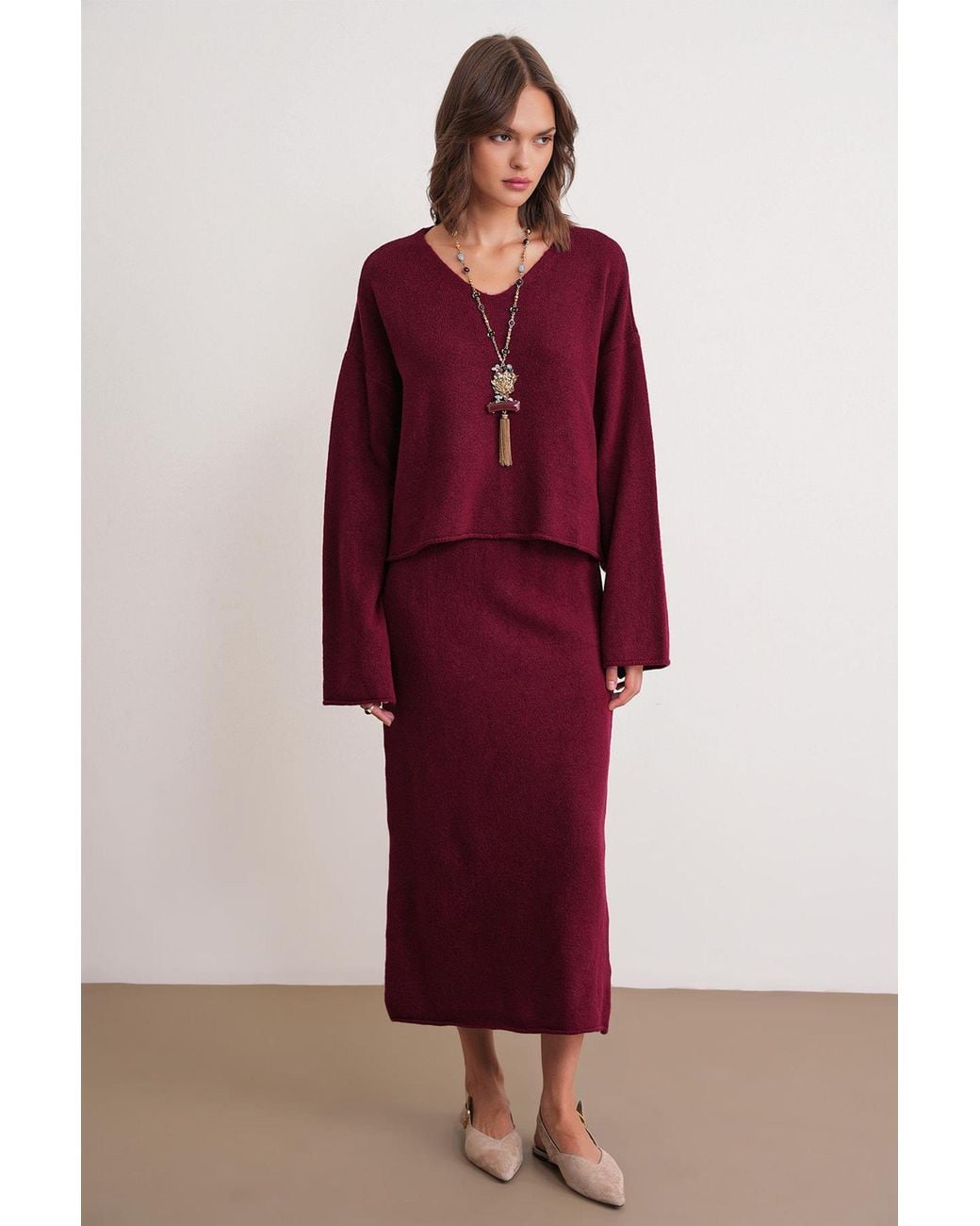 MixRay Red V-Neck Knitwear Sweater & Skirt Co-Ord Set