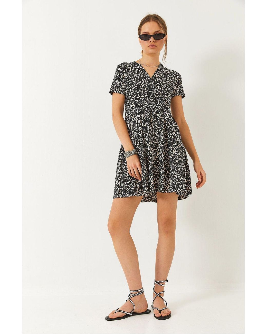 Bianco Lucci Black Spotted V-Neck Mini Dress