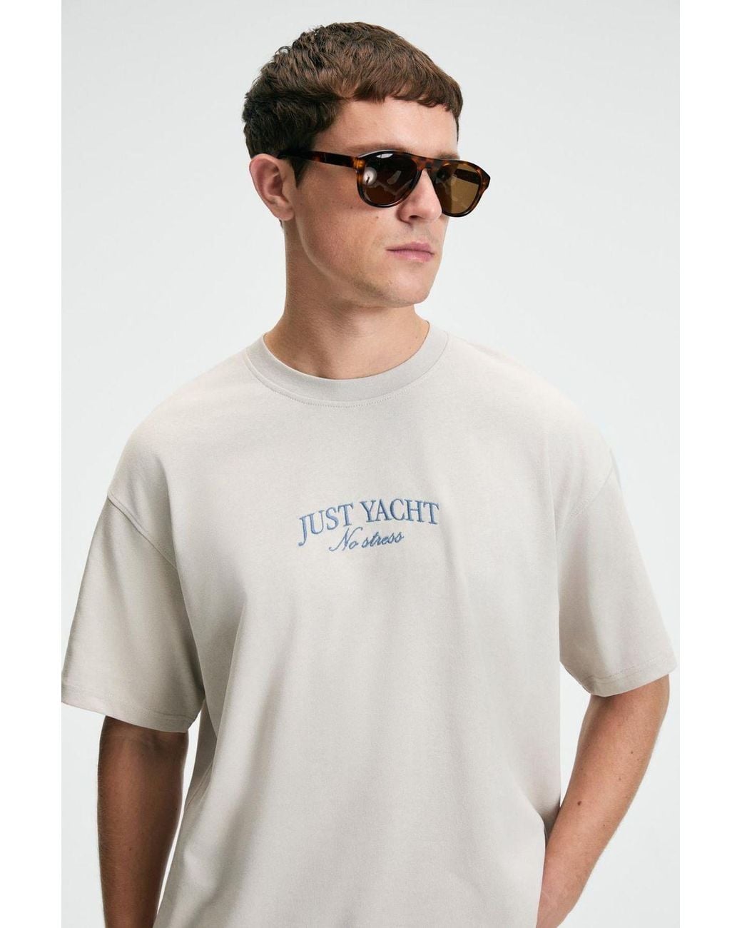 Grimelange White Oversized Crew Neck Printed T-Shirt for men