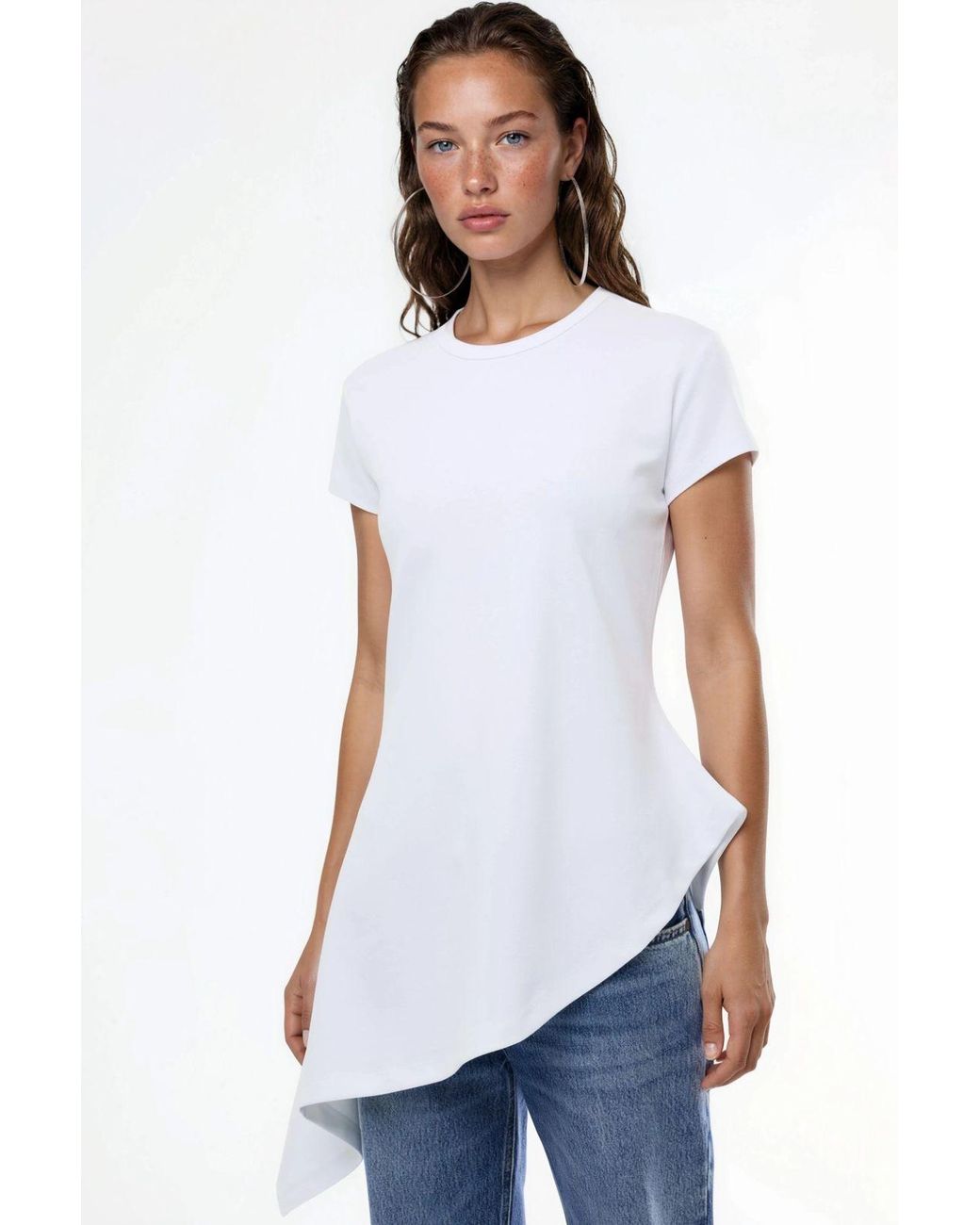 Busem White Asymmetrical Short Sleeve Crew Neck T-Shirt