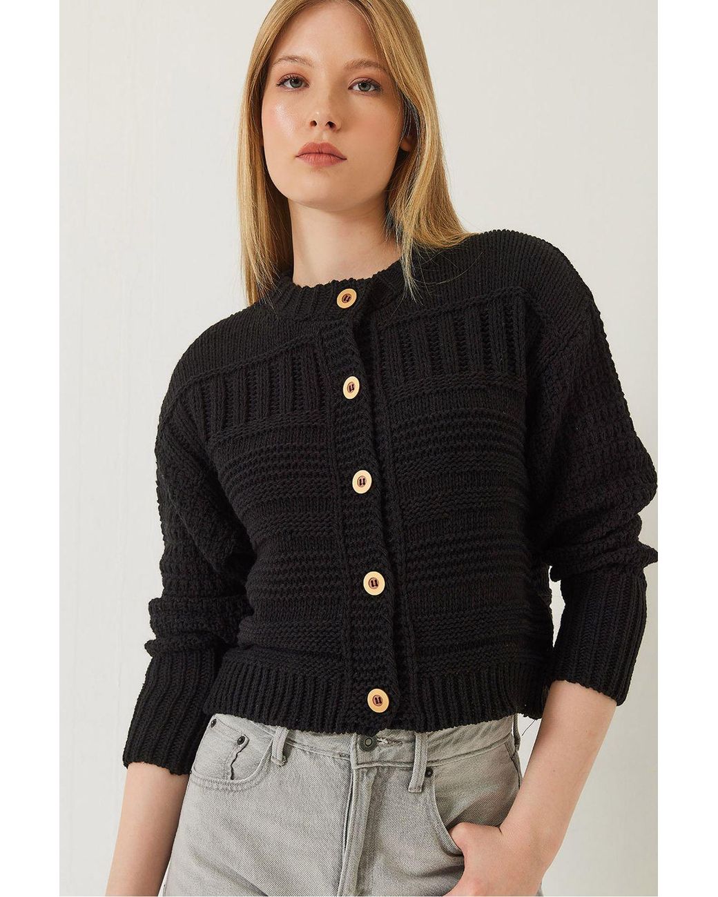 Bianco Lucci Black Buttoned Cardigan With Crew Neck