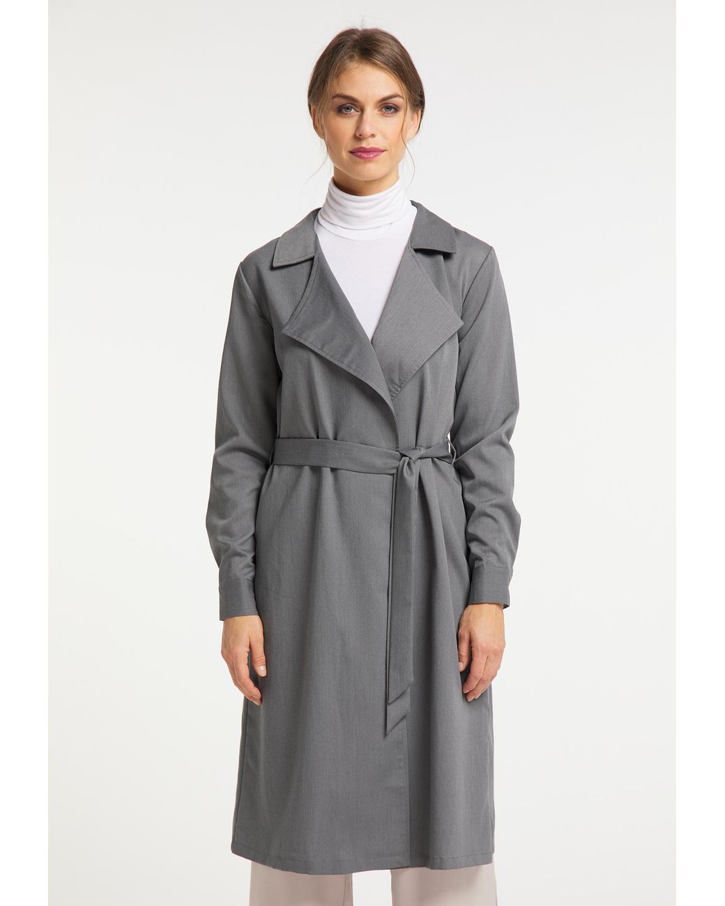 Usha Jas in het Gray