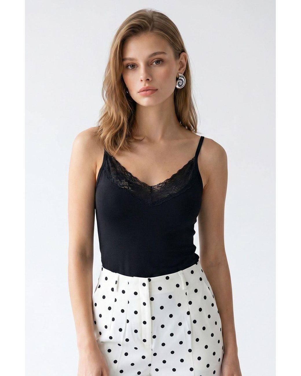 MixRay Black Fitted Viscose Lace Cami Top
