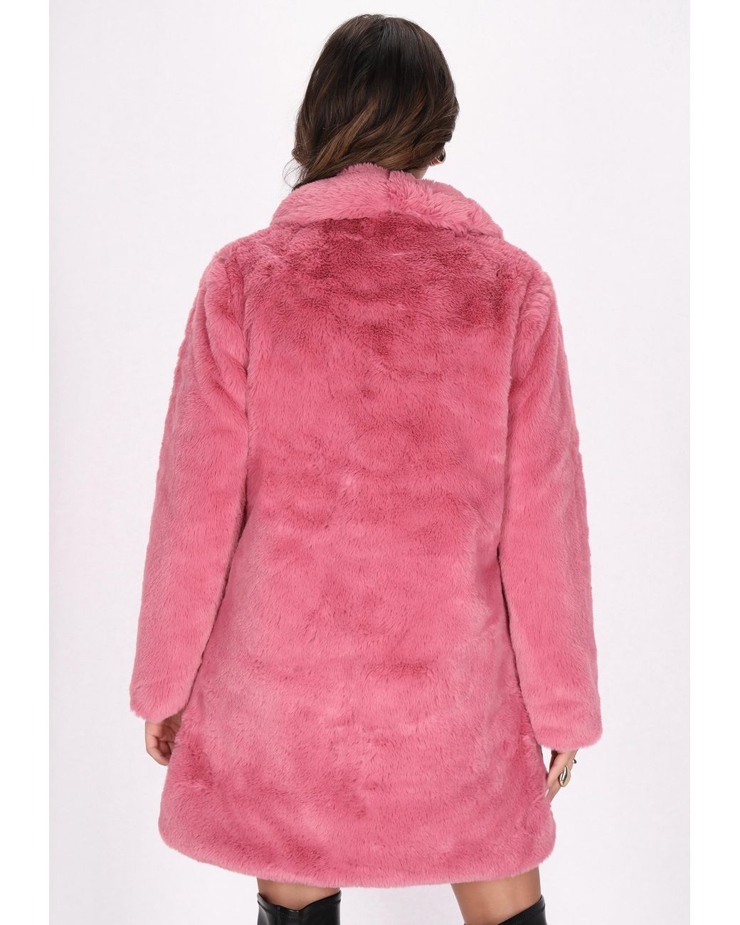 faina Jas Donkerroze in het Pink