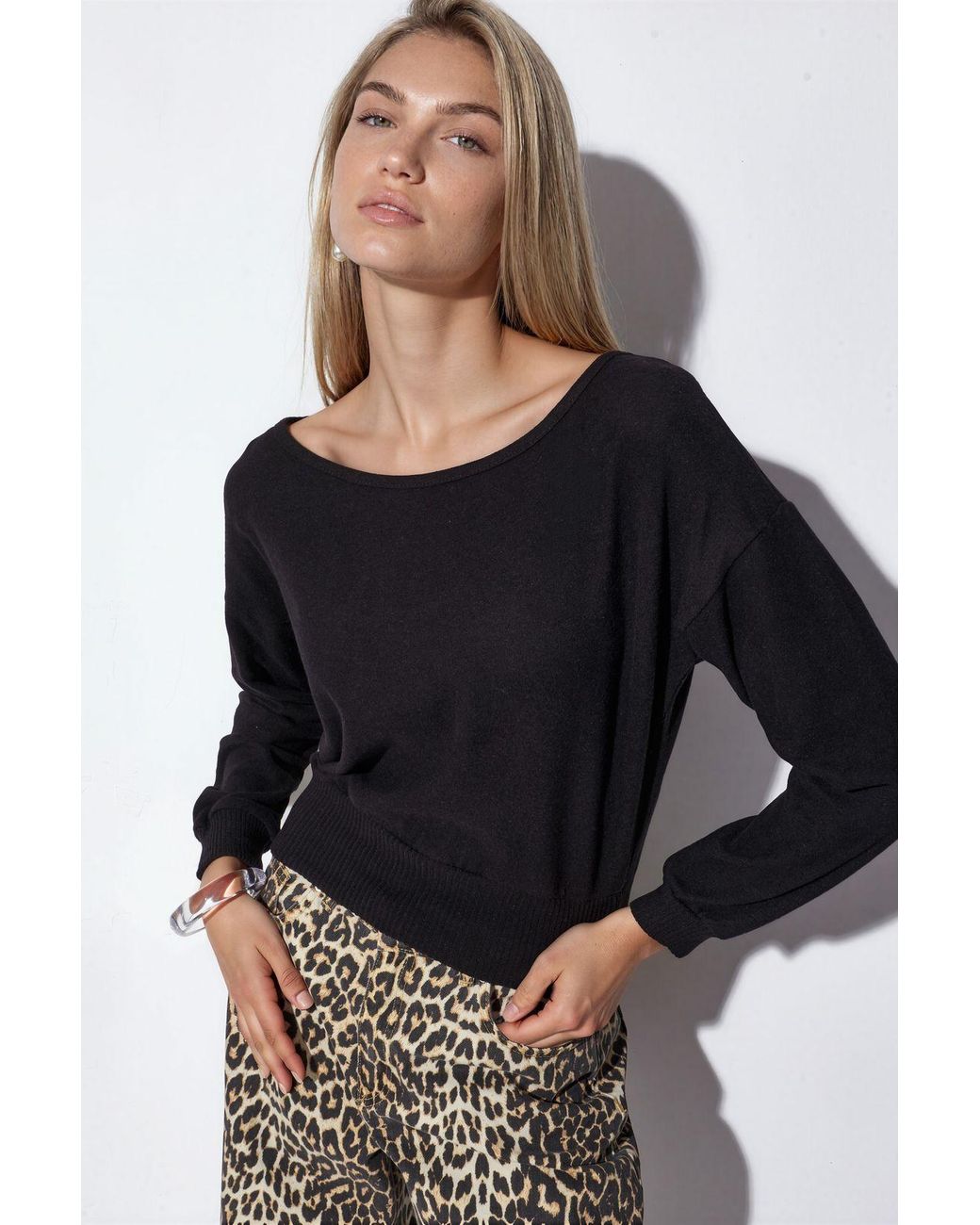 Busem Black Cropped Crew Neck Sweatshirt