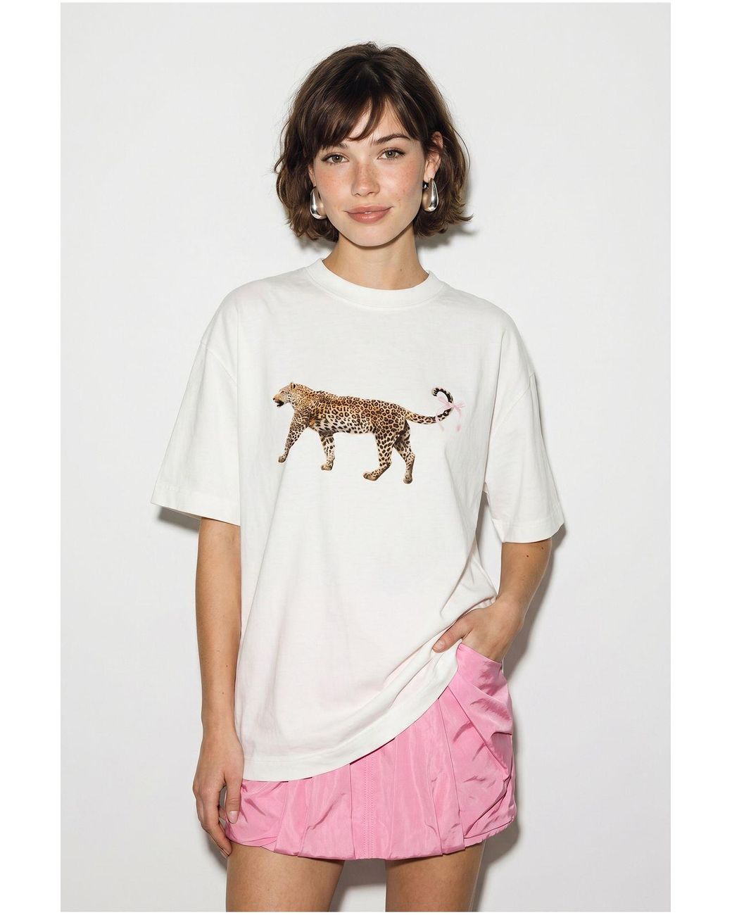 Bianco Lucci White Oversized Leopard Print Cotton T-Shirt