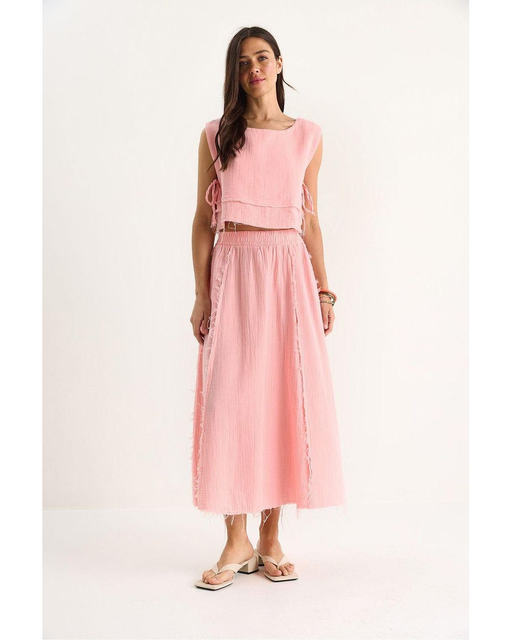 Bianco Lucci Pink Textured Blouse & Skirt Muslin Fabric Two-Piece Set