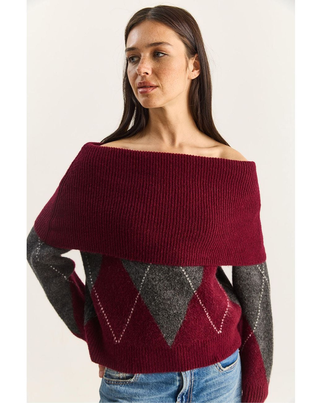 Bianco Lucci Red Madonna Collar Knitted Sweater With Baklava Pattern