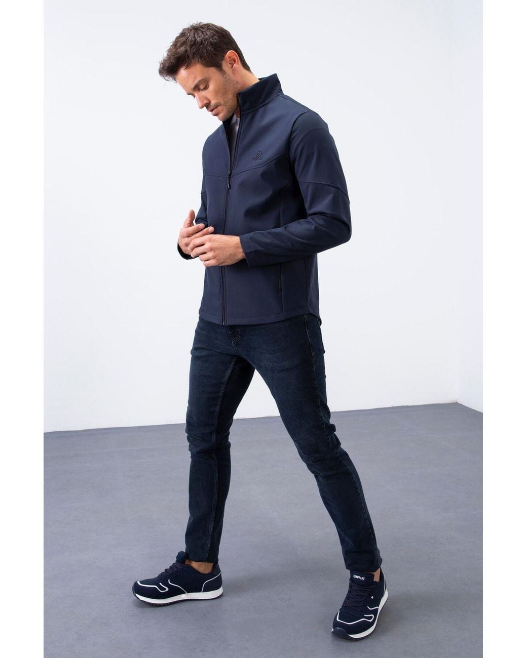 TOMMY LIFE Blue Solid Scuba Zip-Front Jacket for men