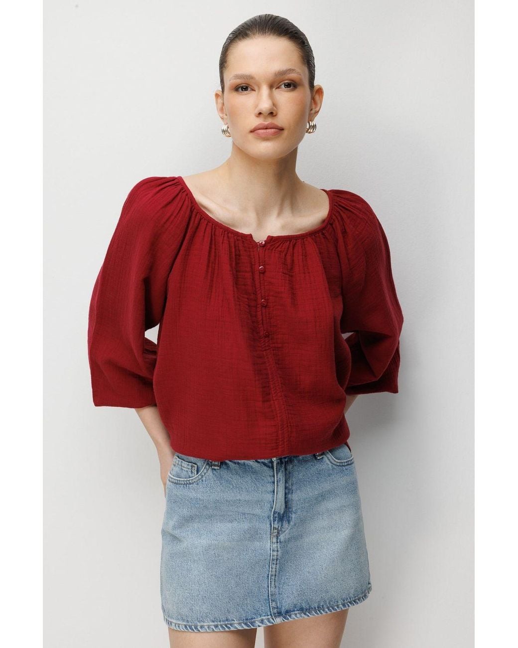 MixRay Red Buttoned Muslin Blouse
