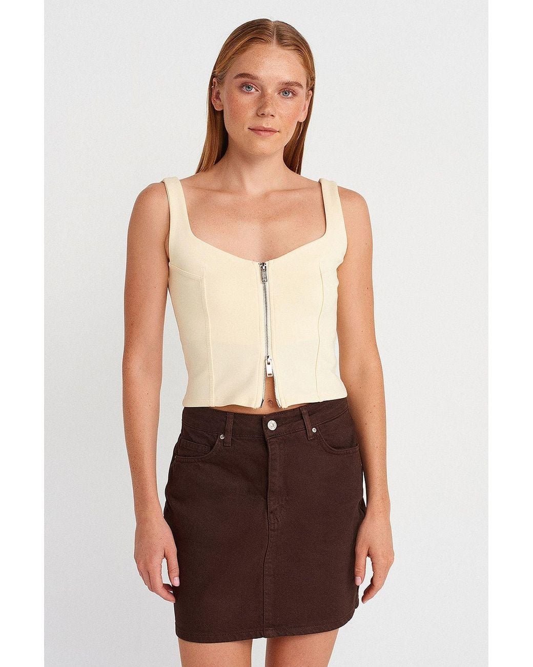 Dilvin Red Sleeveless Square-Neck Crop Top