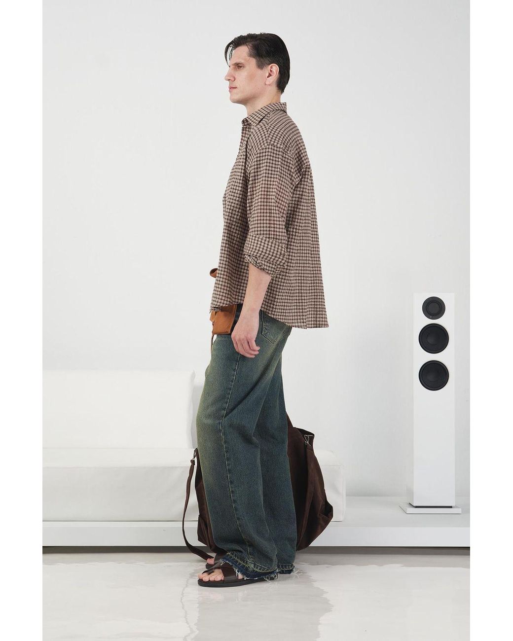 Giesto Brown Oversized Gingham Button-Up Shirt for men