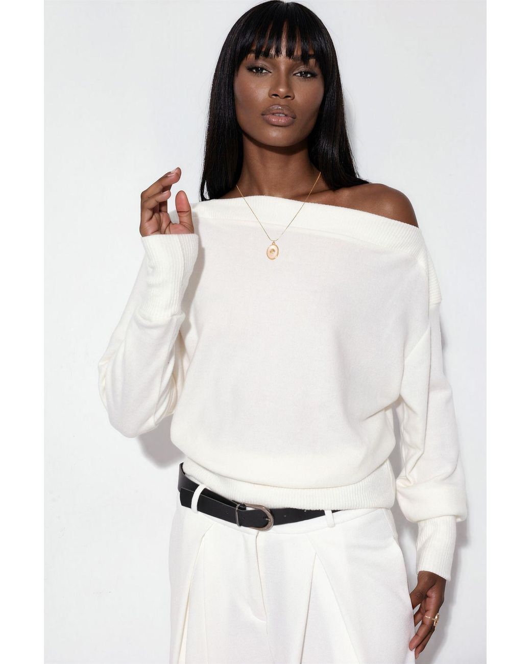 Busem White Solid Crew Neck Sweatshirt