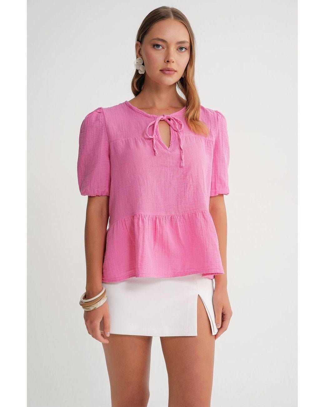 MixRay Pink Textured Muslin Crew Neck Blouse With Binding Detail