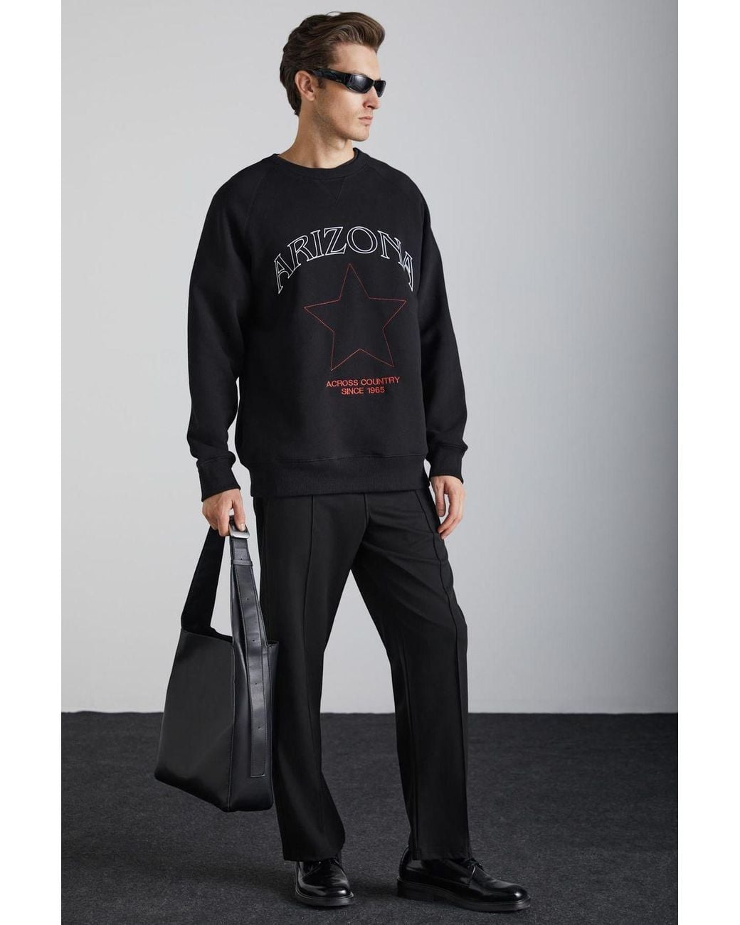 Grimelange Black Regular Fit Crew Neck Sweatshirt for men