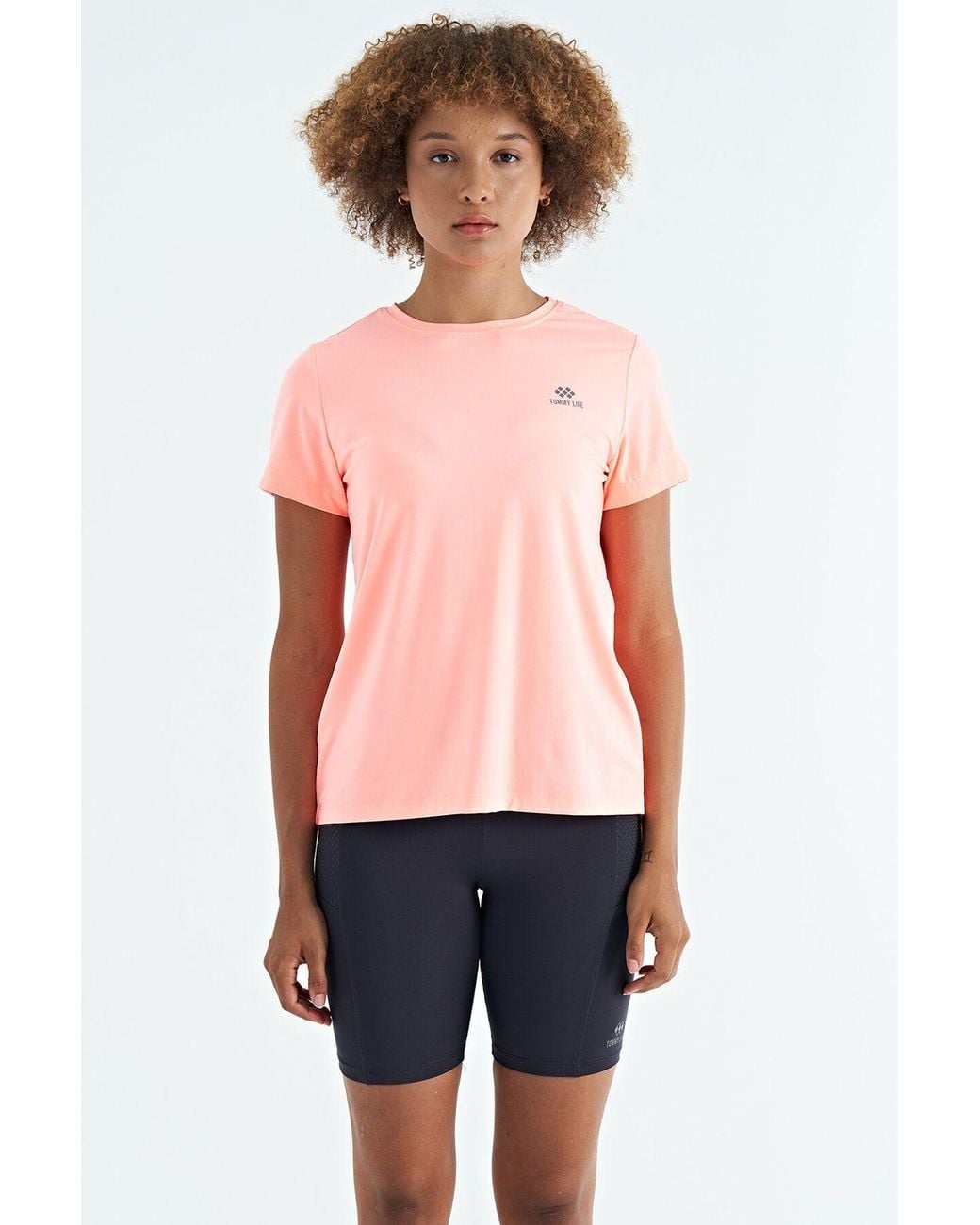 TOMMY LIFE Red Relaxed Crew Neck T-Shirt With Side Slits