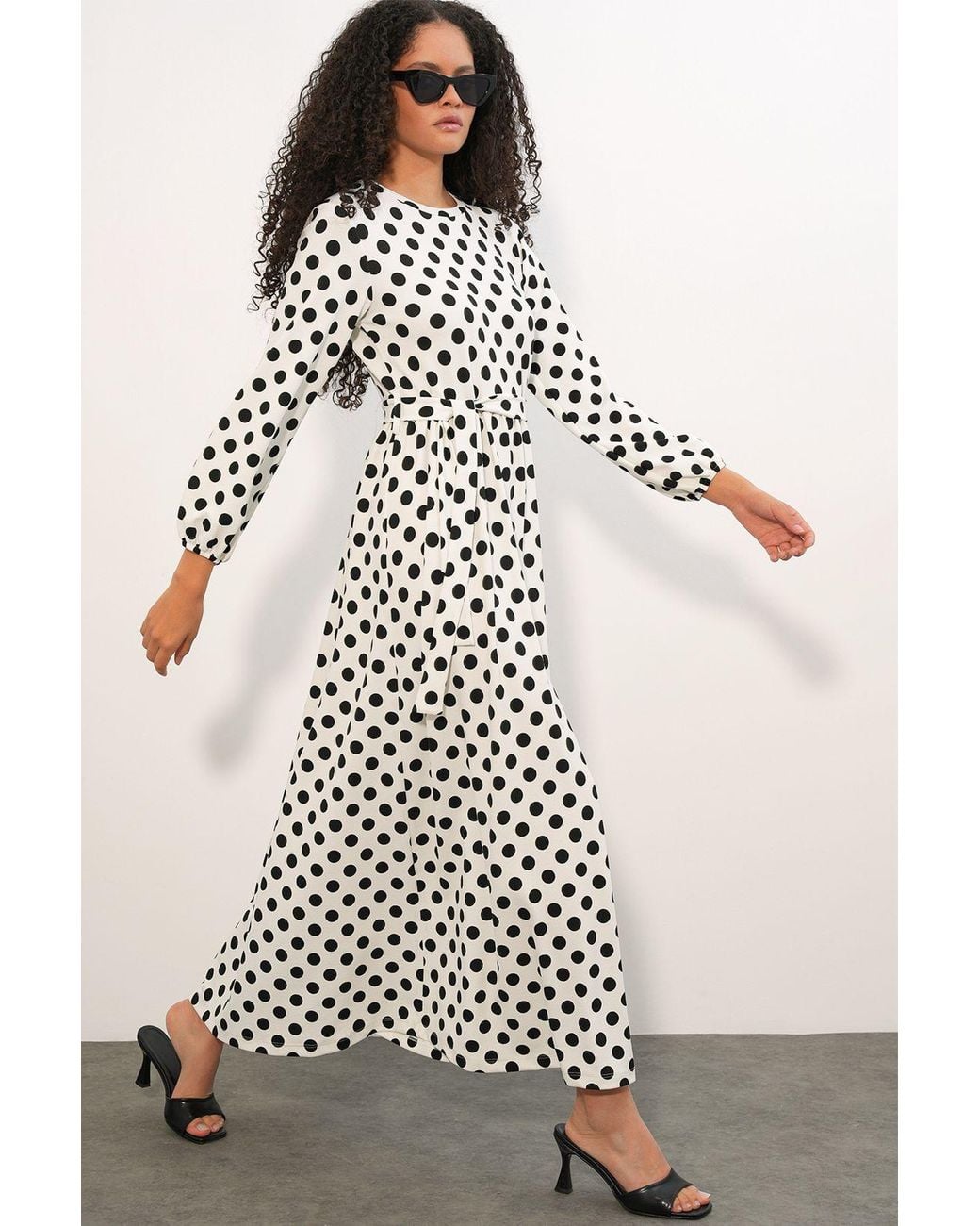 Bigdart White Floral Crew Neck Maxi Knit Dress With Bow Detail